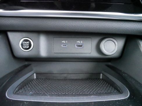 Certified 2023 Nissan Rogue S image 33