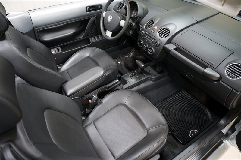 Used 2007 Volkswagen Beetle Convertible FWD image 14