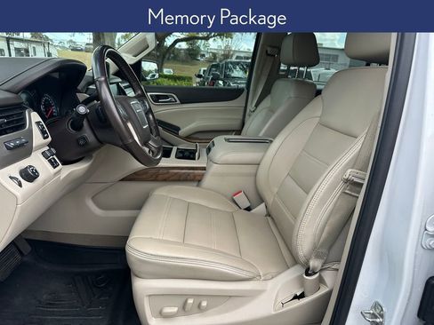 Used 2020 GMC Yukon XL Denali image 7