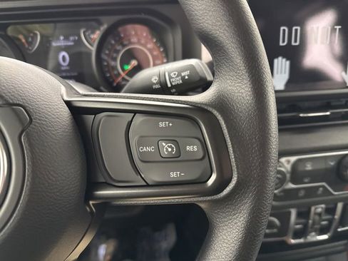 New 2026 Jeep Gladiator Sport AWD/4WD image 22