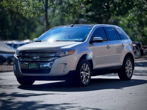 Used 2011 Ford Edge Limited w/ 301A Rapid Spec Order Code FWD image 3