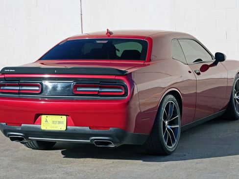 Used 2016 Dodge Challenger R/T Scat Pack w/ Leather Interior Group RWD image 46