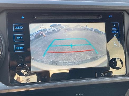 Used 2019 Toyota Tacoma TRD Sport w/ Technology Package AWD/4WD image 19