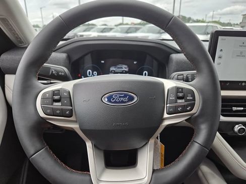 New 2026 Ford Explorer Active w/ Active Comfort Package RWD image 20
