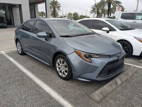 Used 2020 Toyota Corolla LE image 1