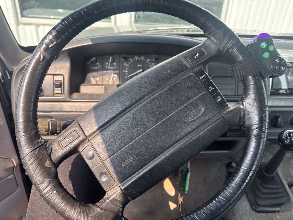 Used 1995 Ford F150 4x4 Regular Cab image 17