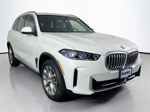 Certified 2024 BMW X5 xDrive40i w/ Premium Package AWD/4WD image 8