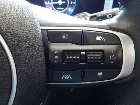 Used 2023 Kia Sportage X-Pro AWD/4WD image 30