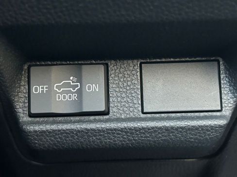 Certified 2025 Toyota Tacoma TRD Sport AWD/4WD image 23