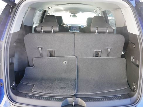 Certified 2023 GMC Acadia SLE w/ Driver Convenience Package image 21