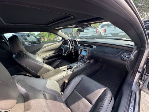 Used 2015 Chevrolet Camaro SS w/ RS Package RWD image 8