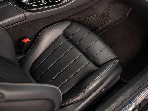 Used 2018 Mercedes-Benz E 400 Coupe image 26