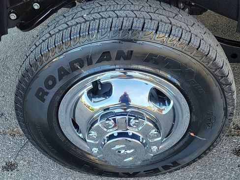New 2026 RAM 3500 Tradesman AWD/4WD image 9
