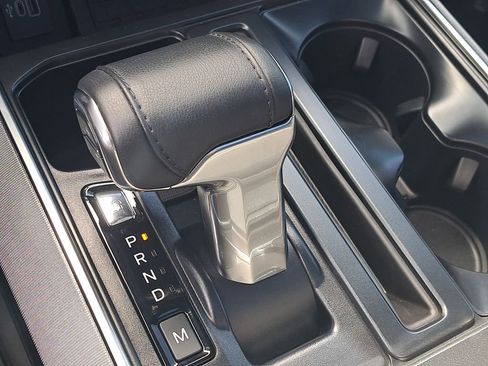 Used 2025 Ford F150 Platinum w/ Equipment Group 702A High image 31