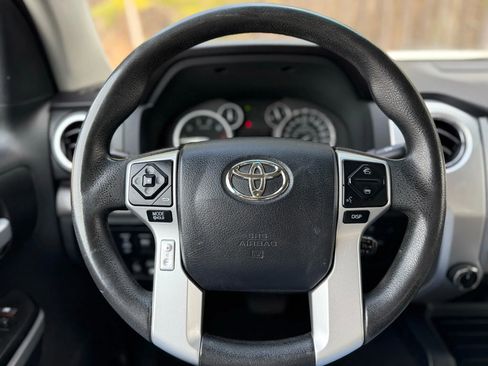 Used 2017 Toyota Tundra SR5 image 33