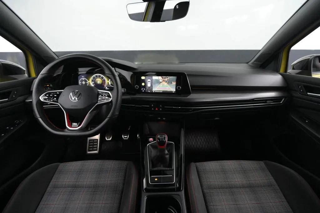Used 2023 Volkswagen GTI 40th Anniversary Edition FWD image 34