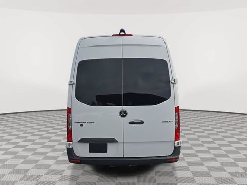 Used 2024 Mercedes-Benz Sprinter 3500 w/ Acoustic Package image 18