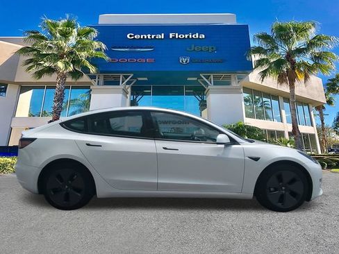 Used 2023 Tesla Model 3 Standard Range RWD image 4