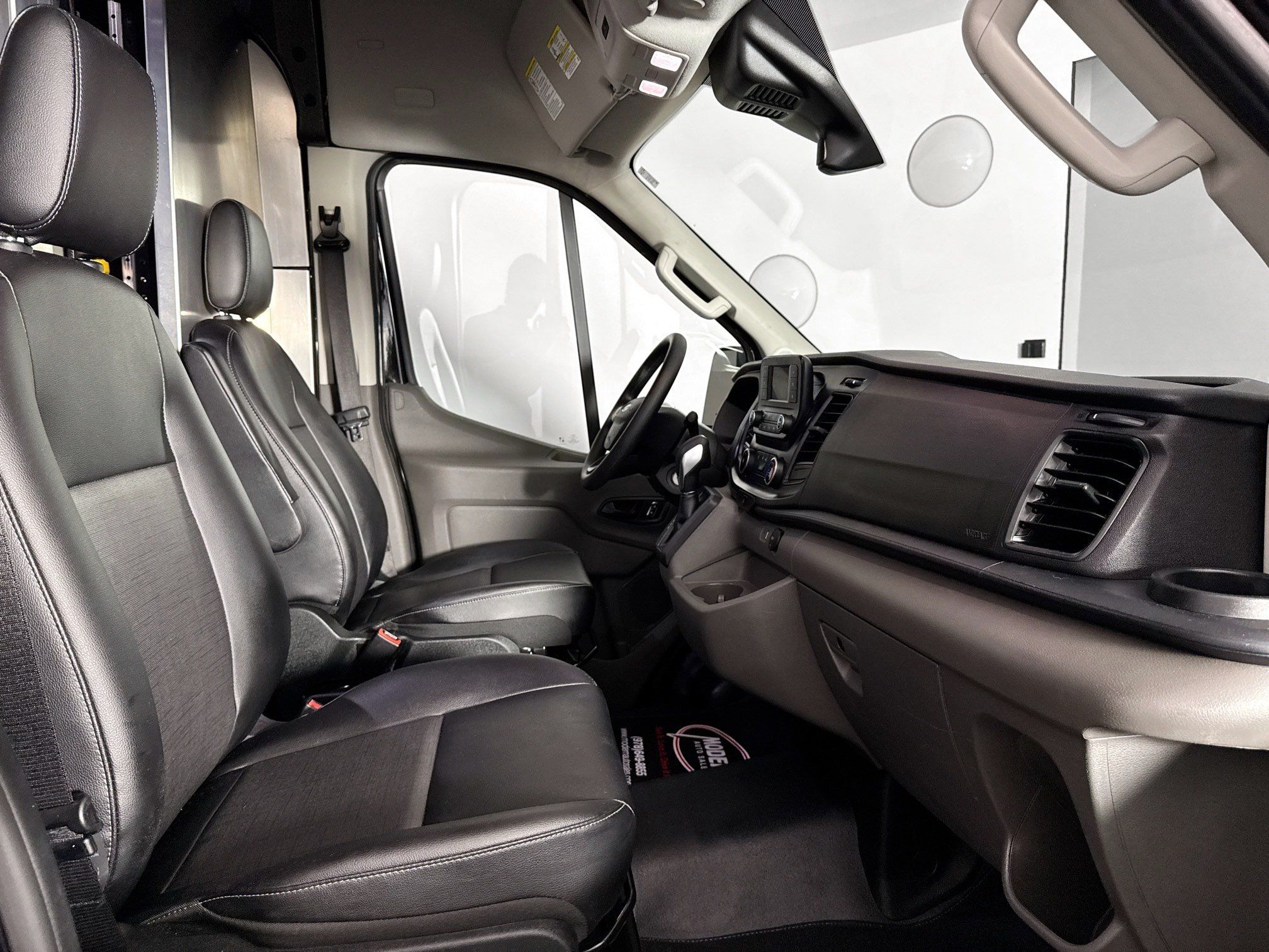 Used 2023 Ford Transit 250 148 High Roof Extended w/ Load Area Protection Package RWD image 35