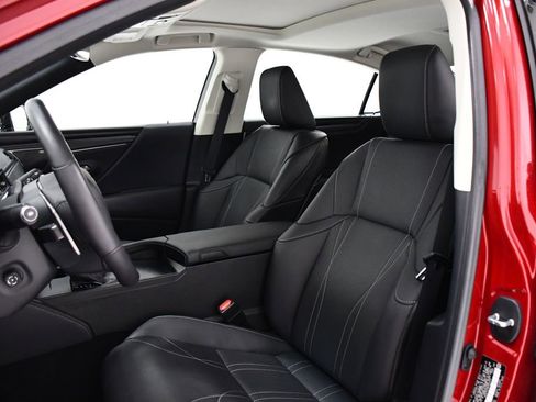 Used 2023 Lexus ES 300h w/ Accessory Package (Z1) FWD image 19