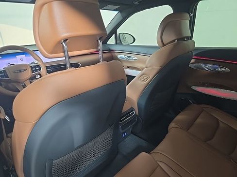 New 2026 Genesis GV70 2.5T Advanced AWD/4WD image 23