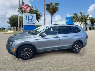 Used 2019 Volkswagen Tiguan SE w/ Panoramic Sunroof Package