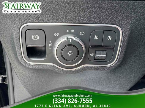 Used 2025 Mercedes-Benz GLB 250 image 16