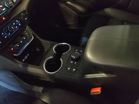 Used 2020 GMC Terrain SLT w/ Preferred Package FWD image 26