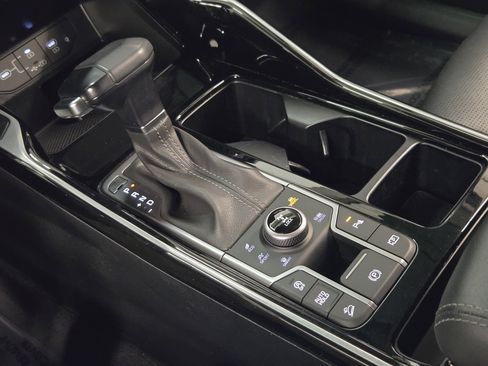 Used 2025 Kia Sorento SX image 20