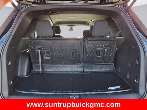 Used 2023 Chevrolet Traverse LT w/ LPO, Floor Liner Package image 29