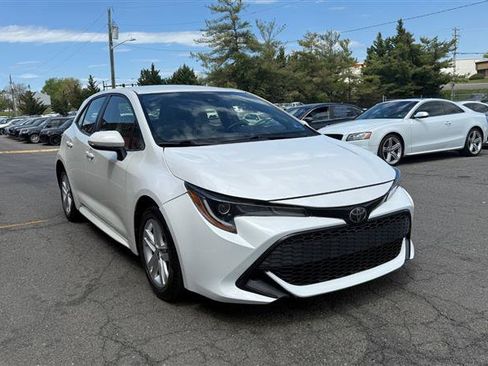 Used 2020 Toyota Corolla SE w/ Carpet Mat Package image 2