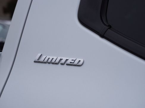 Used 2024 Toyota Tundra Limited image 7