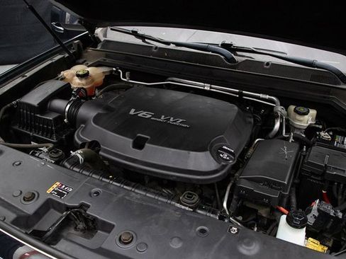 Used 2017 GMC Canyon SLT w/ Driver Alert Package image 26