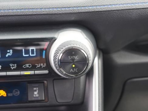 Used 2023 Toyota RAV4 XSE AWD/4WD image 31