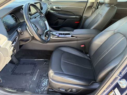 Used 2022 Hyundai Sonata Limited w/ Winter Weather Package image 17