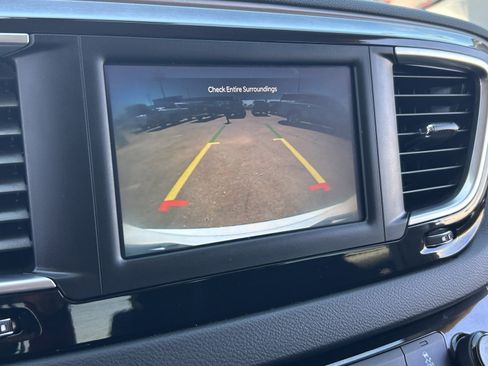 Used 2023 Chrysler Voyager LX FWD image 30