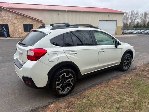 Used 2017 Subaru Crosstrek 2.0i Limited image 4