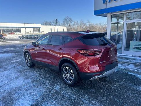 Certified 2023 Chevrolet Blazer LT w/ Convenience Package AWD/4WD image 3