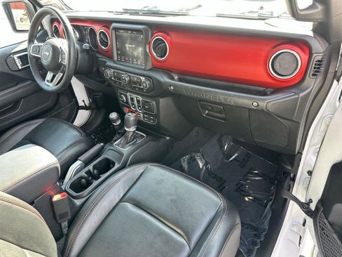 Used 2019 Jeep Wrangler Rubicon image 12