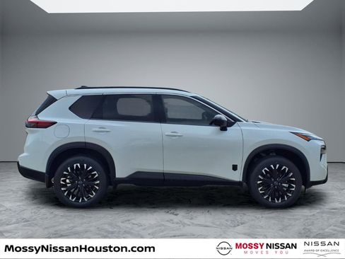 New 2026 Nissan Rogue Dark Armor image 8