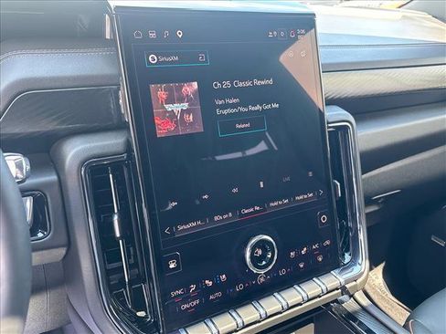 Certified 2026 GMC Yukon AT4 w/ AT4 Premium Package AWD/4WD image 21