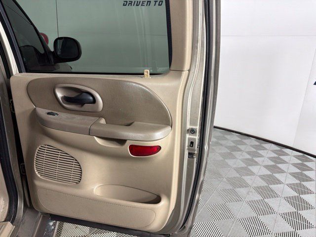 Used 2001 Ford F150 XLT RWD image 33