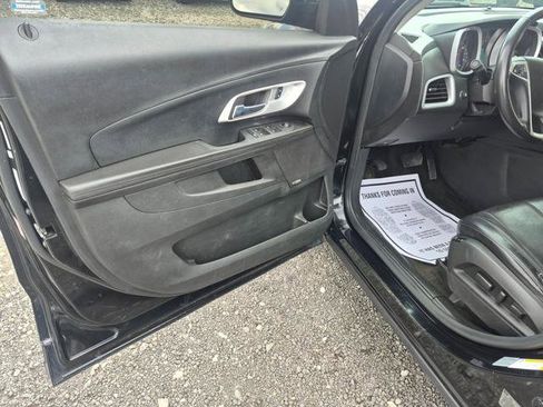 Used 2017 Chevrolet Equinox LT image 19