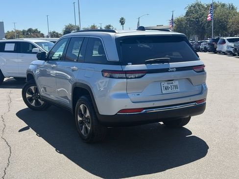 Used 2024 Jeep Grand Cherokee Limited 4xe AWD/4WD image 9