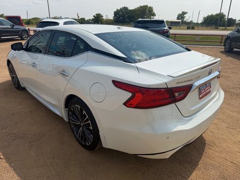 Used 2017 Nissan Maxima 3.5 SV w/ Dynamic Package FWD image 8