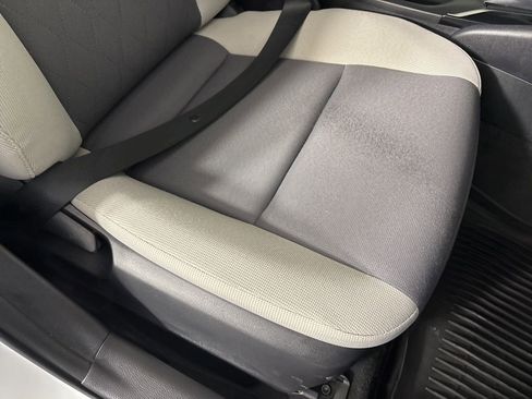 Used 2024 Toyota Corolla LE image 27