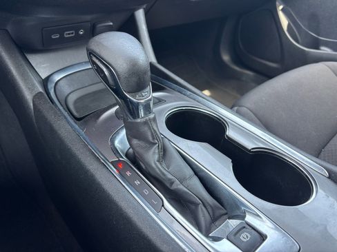 Used 2023 Chevrolet Malibu LT FWD image 24
