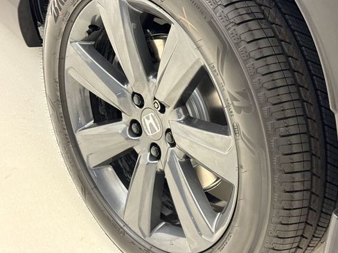 New 2026 Honda Pilot Sport image 10