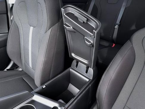 New 2026 Hyundai Elantra SE image 18