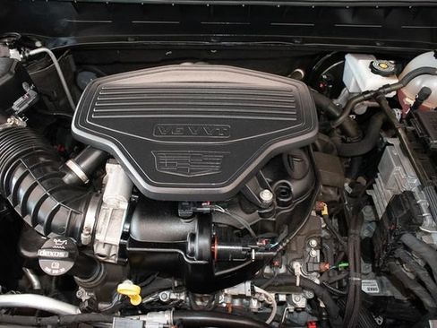 Used 2020 Cadillac XT6 Premium Luxury AWD/4WD image 3